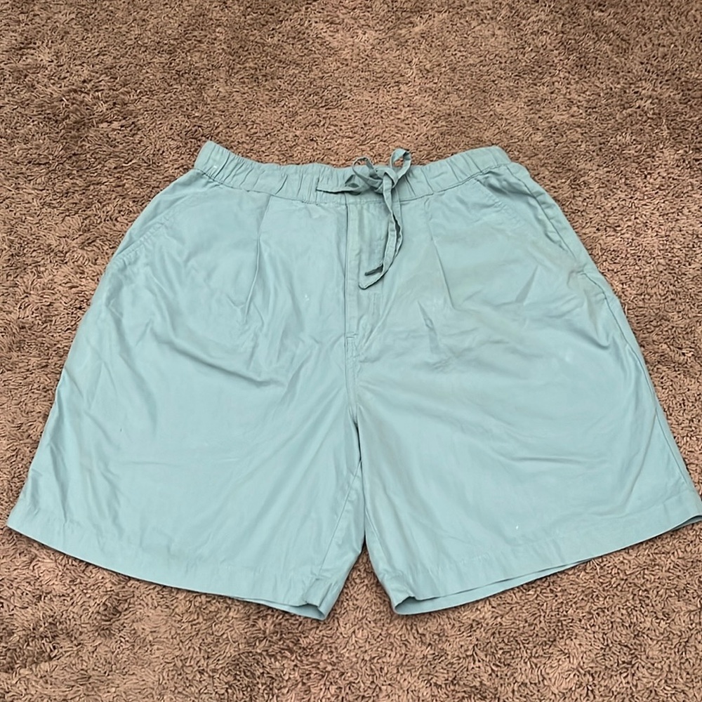 Elastic waist shorts